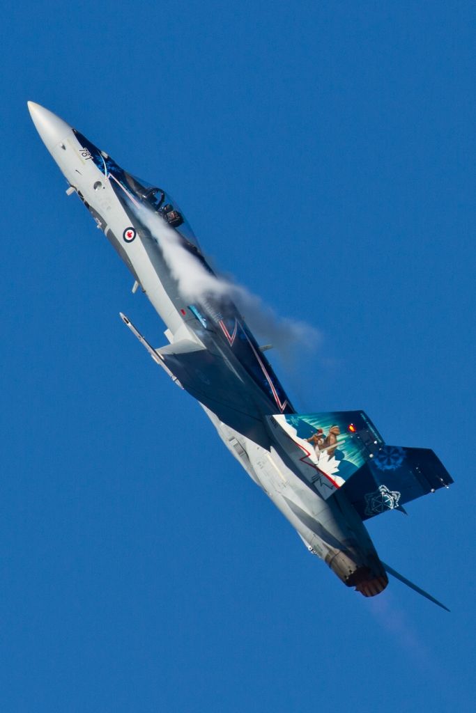 IMAGE: http://i1148.photobucket.com/albums/o576/ripcard/Wings%20Over%20Gatineau%202012/WingsOverGatineau2012Select_00205.jpg