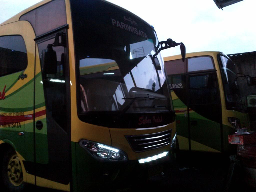 bus po sabar indah jet bus hino ak Graphics