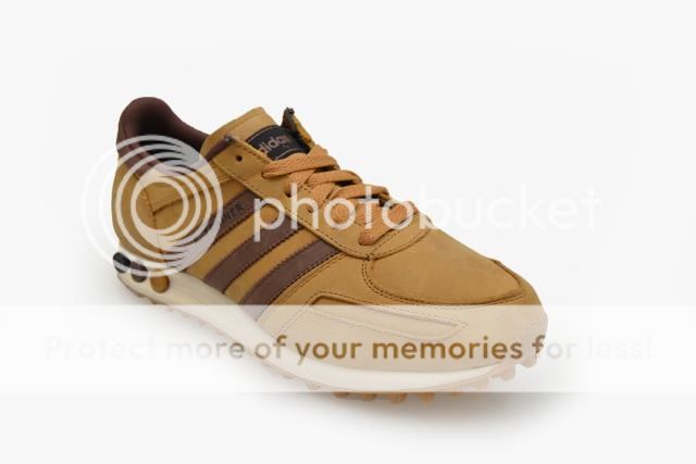 adidas la trainer black black mesa